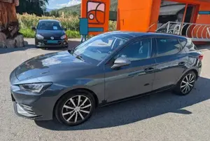 SEAT Leon FR 2.0 TDI | Top-Zustand | Garantie 02 27 | Panorama | AHK | ACC | 12" Navi | Voll-LED | 8 Bild 10