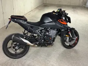 Ktm 990 Duke Bild 2