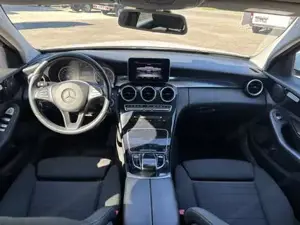 Mercedes-Benz C-Klasse Bild 17