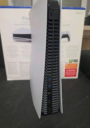 PS5 Konsole Paket + 2 DualSense Controller + 9 Spiele (PS5 & PS4)   Wie neu Bild 5