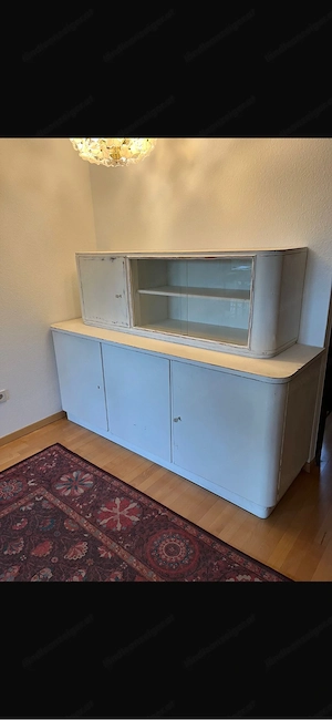 Vintage Vitrine Bild 3