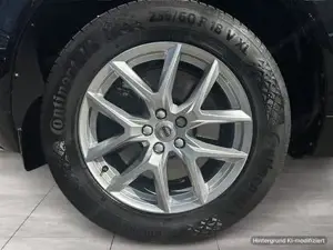 Volvo XC60 B4 Momentum Pro AWD // Rückfahrkamera // Park Assistent Bild 6