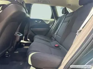 Volvo XC60 B4 Momentum Pro AWD // Rückfahrkamera // Park Assistent Bild 11