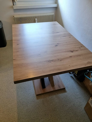 Esstisch aus Holz mit verstellbarer Länge Bild 2