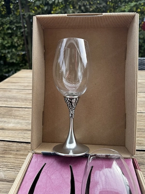 Weingläser aus Glas mit Zinnfuß, sehr hochwertig, 2 Stück Bild 4