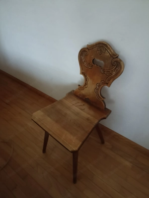Eckbank mit Montafonertisch und 2 Stühlen Bild 6