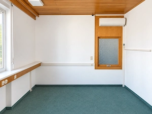 Mäder - Bürofläche im EG mit ca. 15 m  Bild 2