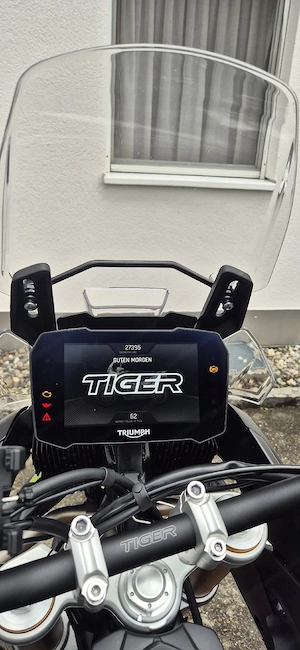Triumph Tiger 900 rally pro  Bild 3