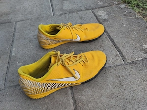 Fußballschuhe für die Halle, Nike, Gr 41 Bild 3