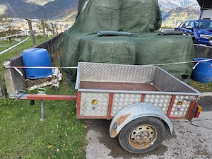 Zu verschenken PKW  Anhänger  Bild 2
