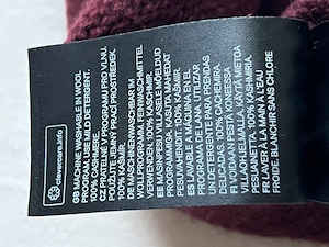 Kuschelige Cashmere-Mütze von H&M + süße Bommelmütze im Set Bild 4