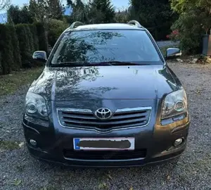 Toyota Avensis Bild 3