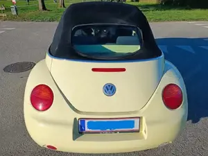 VW New Beetle Cabrio gelb BJ 2003 