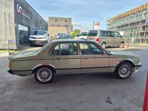 BMW 732 Bild 12
