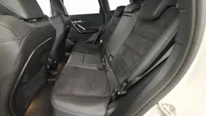 BMW iX1 xDrive30 M Sportpaket // Head-Up // DAB-Tuner Bild 12