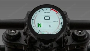 Die QJ-Motor SRV 600V ist ein Cruiser mit sportlicher Note, der sich durch seinen V4-Motor von der M Bild 2