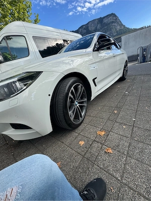 Bmw 330i Gt Xdrive  Bild 3