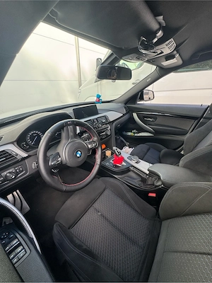 Bmw 330i Gt Xdrive  Bild 2