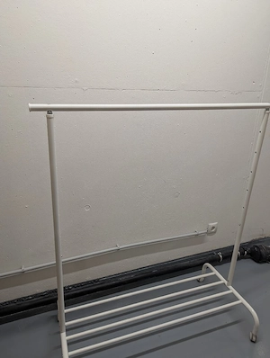 VERSCHENKE Ikea Kleiderstange Bild 2
