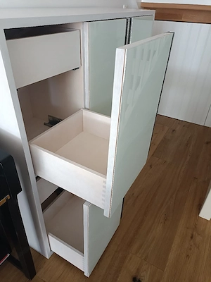 Schrank   Raumteiler Bild 3