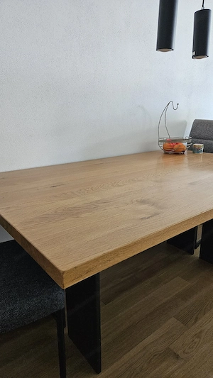 Tischlerei Esstisch Bild 2