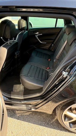 Opel Insignia 2,0 Bi Turbo Vollausstattung Bild 6