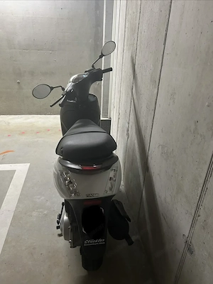 Zip Piaggio Moped zu verkaufen Bild 3