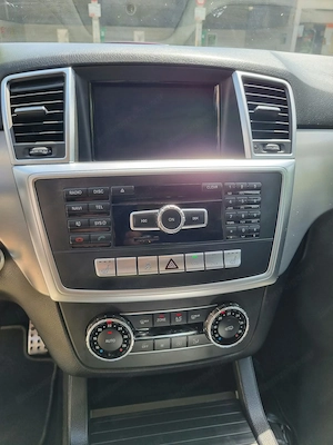 Mercedes Benz ML350 Bluetec 4MATIC Bild 7