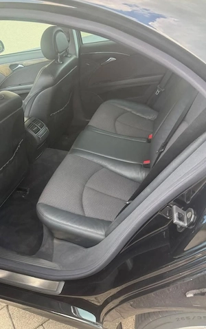 Mercedes Benz E270 CDI Bild 9