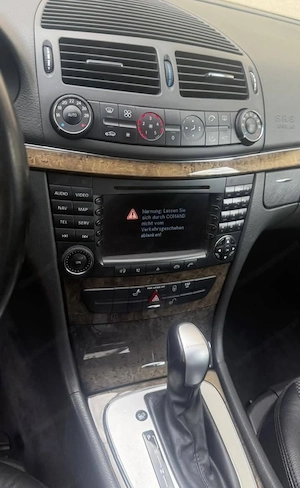 Mercedes Benz E270 CDI Bild 8