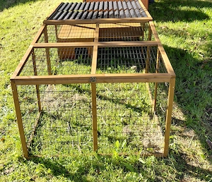 KerblPet Freilaufgehege mit Plastikdach und Ausbruchsperre  Bild 2
