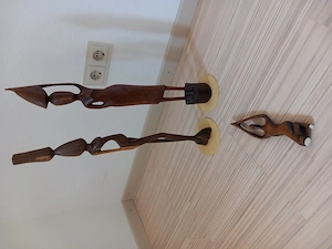 Holzskulpturen Bild 3