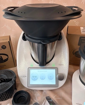 Thermomix TM6: 2 Mixtöpfe, Friend, Gemüsestyler, Spiralschneider Bild 5