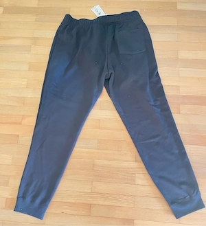 NEUE Real Madrid Jogginghose Gr.XL Bild 3
