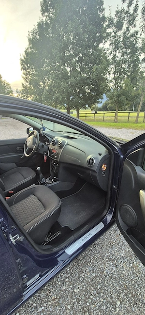 Dacia Sandero Bild 9