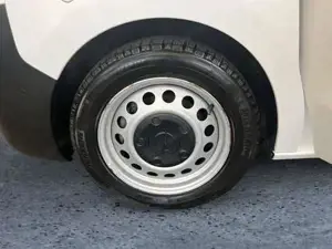 Opel Vivaro Bild 13