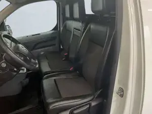 Opel Vivaro Bild 7