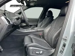 BMW X5 xDrive40i // Carbon Interieur // Harman Kardon Surround Sound // M-Sport Paket Bild 6