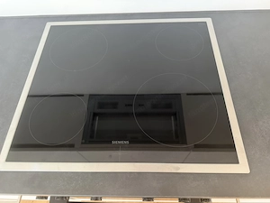 Neue Küche mit Blum-Scharniere und Siemens Geräte Bild 2