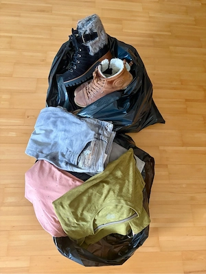 Damenbekleidung und Schuhe Bild 3