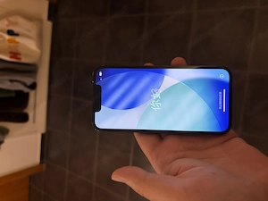 IPhone 13 mini in grün Bild 8