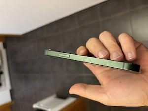 IPhone 13 mini in grün Bild 4