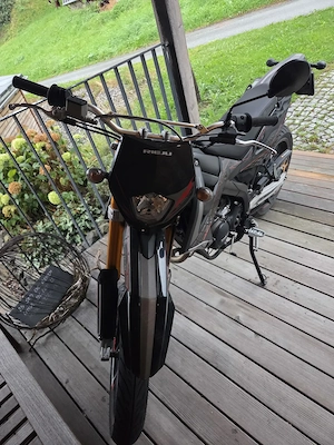 Rieju MRT 50 E5 All Black PRO Top Zustand, nur 2.400 km  Bild 2