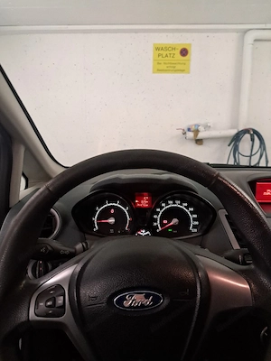 Ford Fiesta 1.2 Benziner Tüv04.2027  Bild 5
