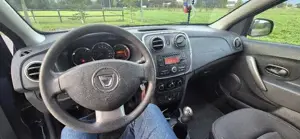 Dacia Sandero Bild 2