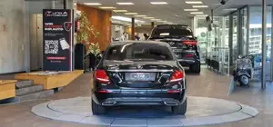 Mercedes-Benz E 300 Bild 8