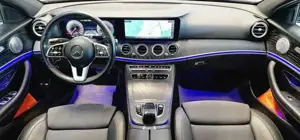 Mercedes-Benz E 300 Bild 11