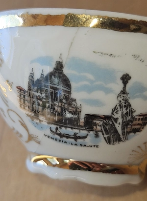 Bavaria Porzellan Kaffee- Teeservice mit Golddekor   5 Tassen, 6 Untertassen Bild 8