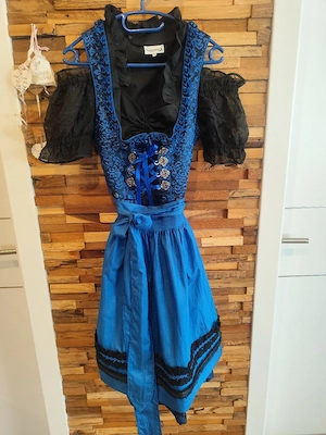 Alpin de Luxe Dirndl  Bild 3