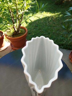 Vase Lichter Porzellan  Bild 4